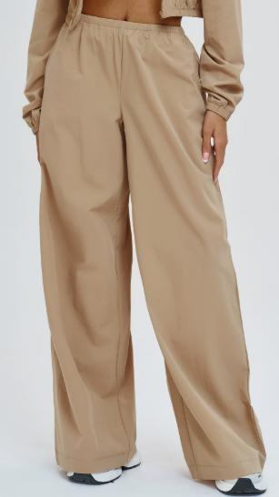 Wide-Leg Windbreaker Pant